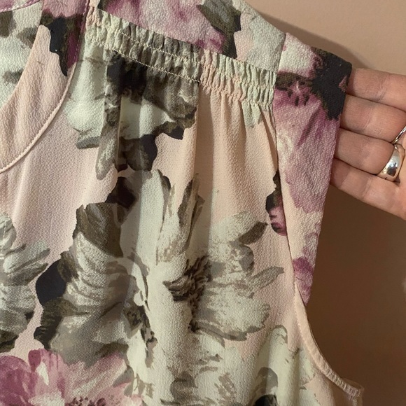 COPY - Flower 🌸 summer blouse - Picture 3 of 8